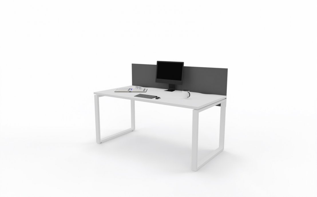 Schreibtische mit Tischtrennwänden - in verschiedenen Ausführungsvarianten