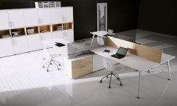 marosirioteam-desk-supported-on-sideboards-pro